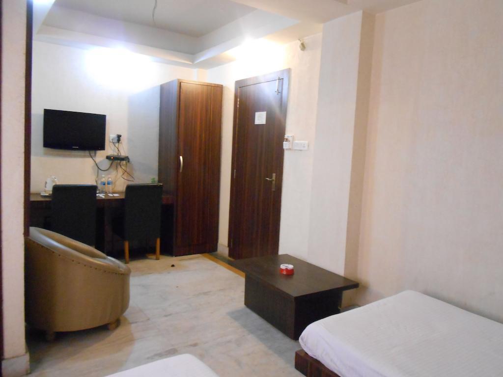 Hotel Kings Crown Vip Road Calcuta Exterior foto